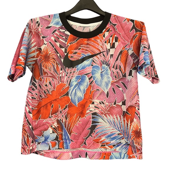 Nike Tops - 💎2/$25💎 Nike Women’s mesh Floral Print Multicolor Shirt XS